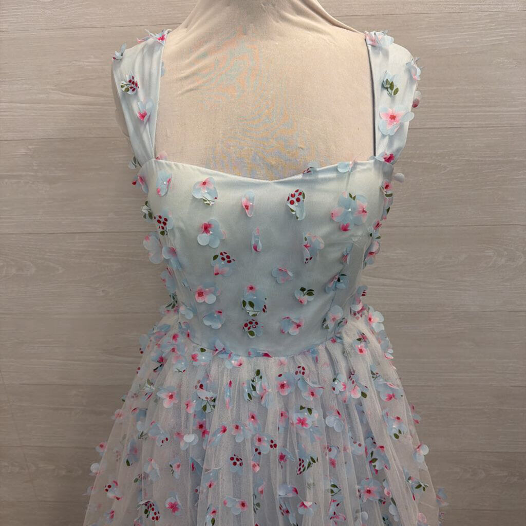 Tulle Formal Dress With Flower Appliques Large