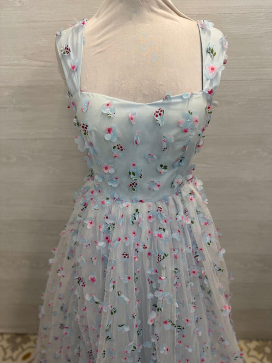 Tulle Formal Dress With Flower Appliques Large