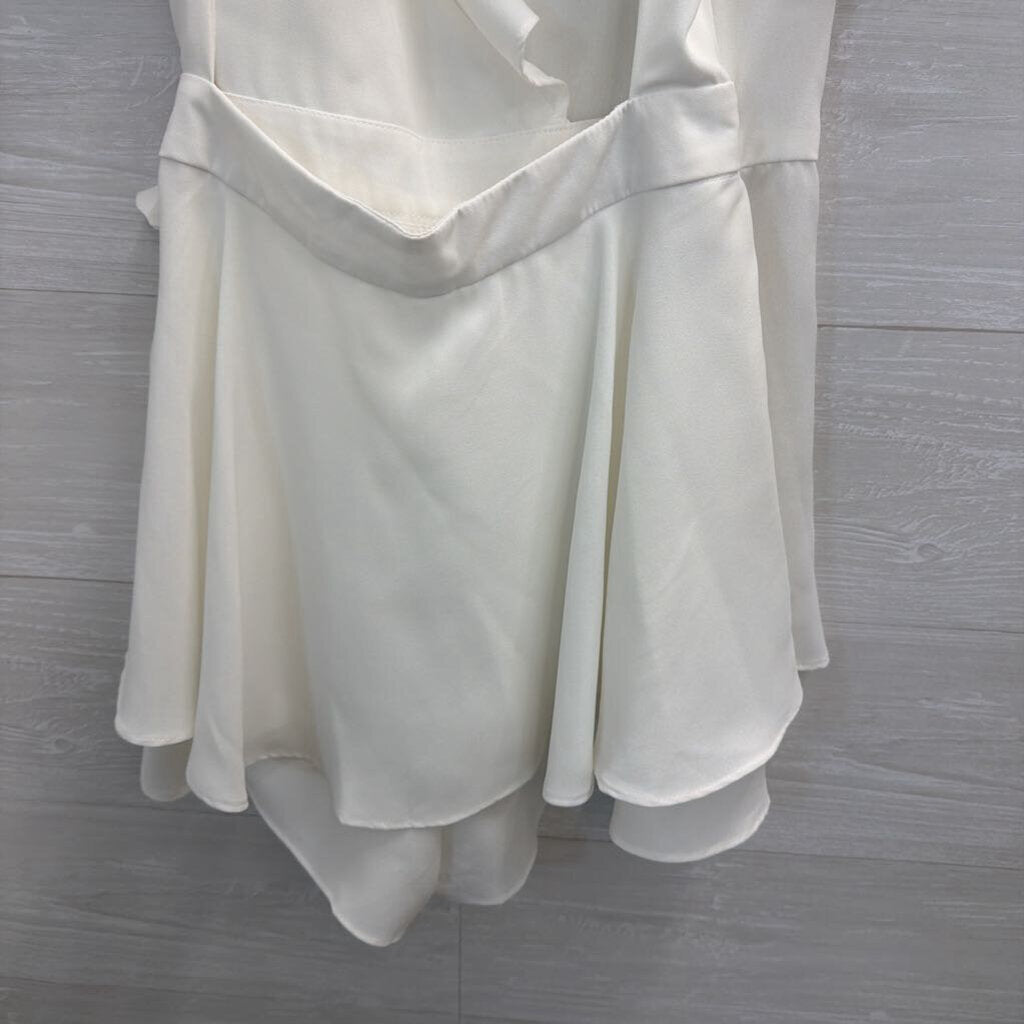 Do Be White Ruffle Detail Short Sleeve Wrap Romper Medium