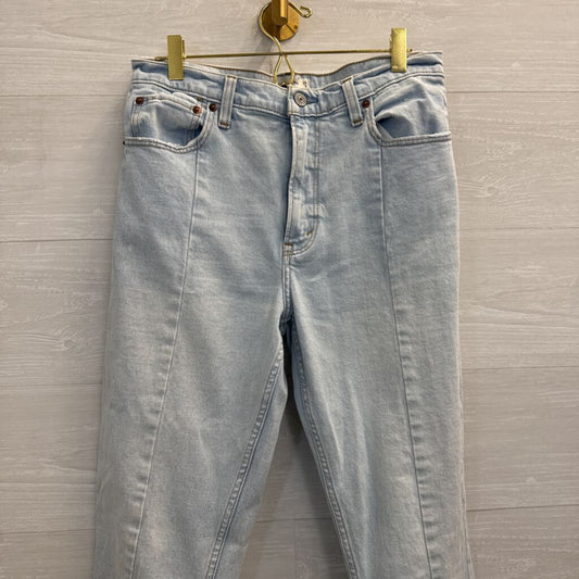Abercrombie and Fitch Light Wash The Skinny High Rise Jeans 29
