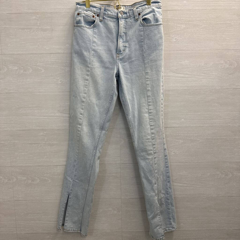 Abercrombie and Fitch Light Wash The Skinny High Rise Jeans 29