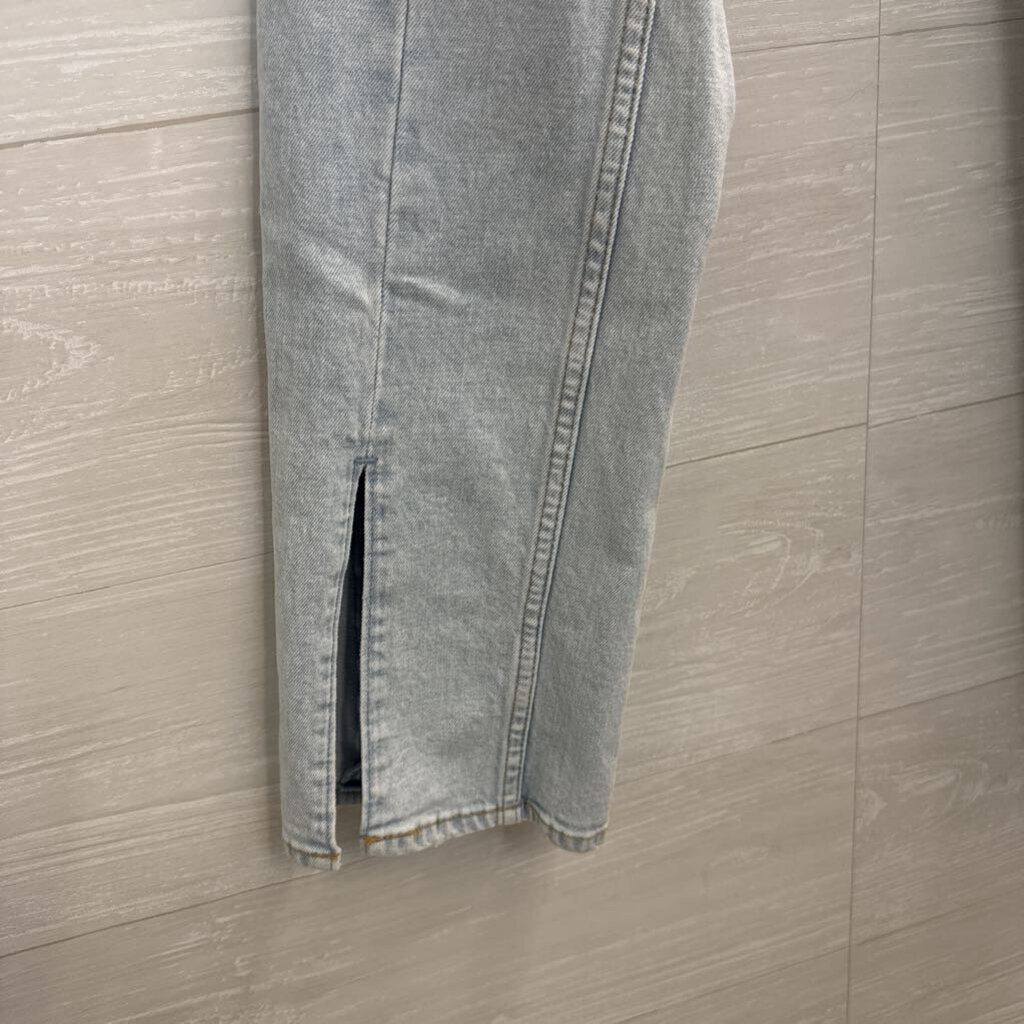 Abercrombie and Fitch Light Wash The Skinny High Rise Jeans 29