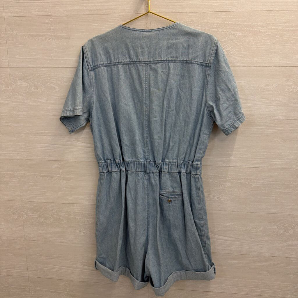Gitano Chambray Short Sleeve Romper With Belt Large