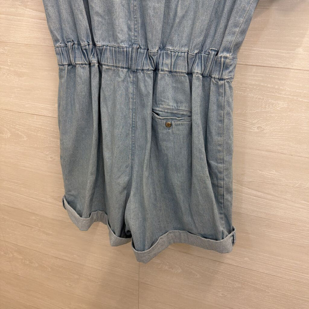 Gitano Chambray Short Sleeve Romper With Belt Large