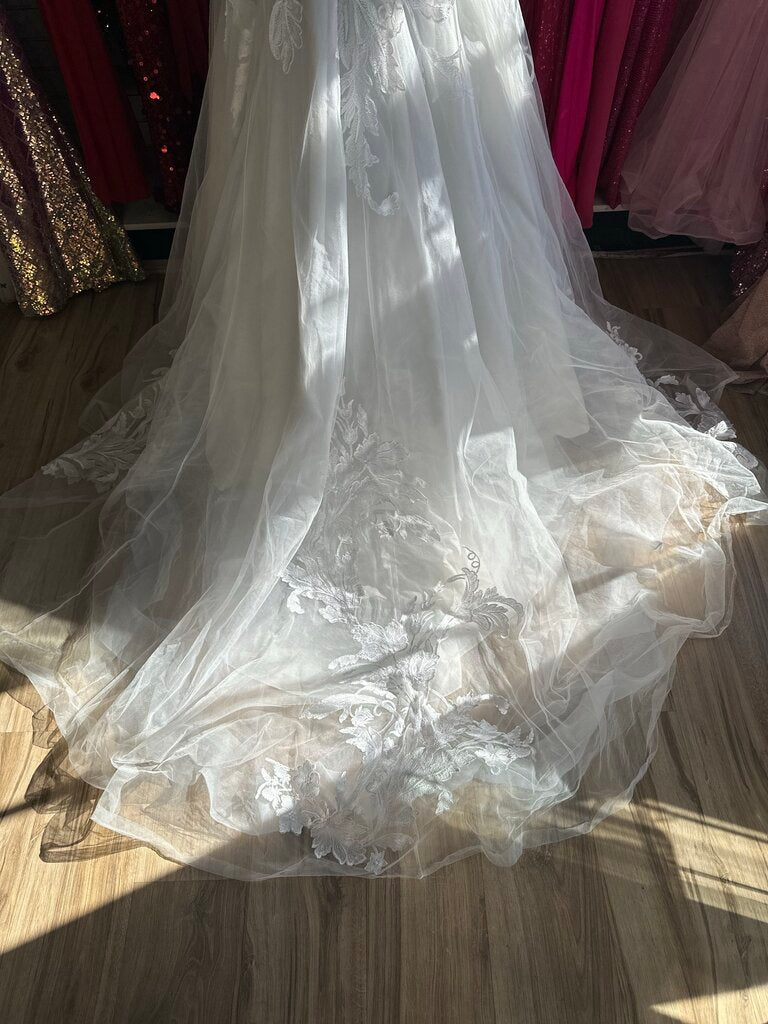 Allure Wilderly Bride Adara Bridal Dress 10