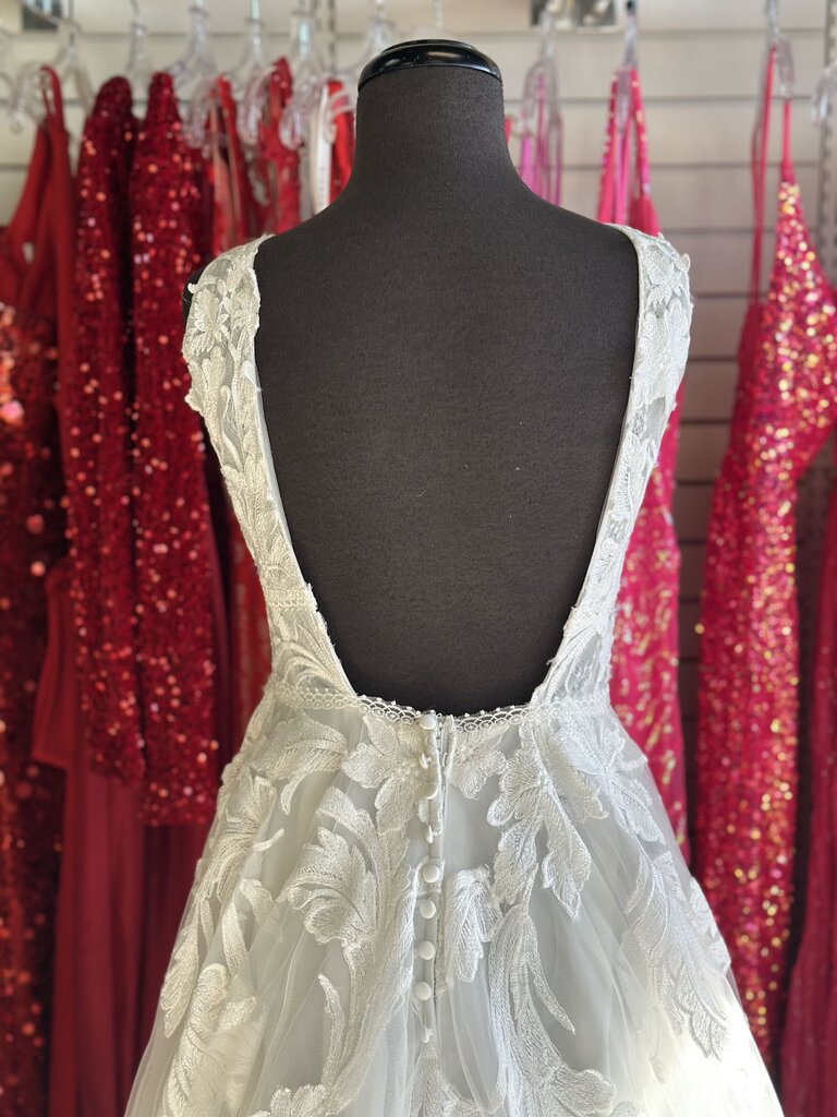 Allure Wilderly Bride Adara Bridal Dress 10