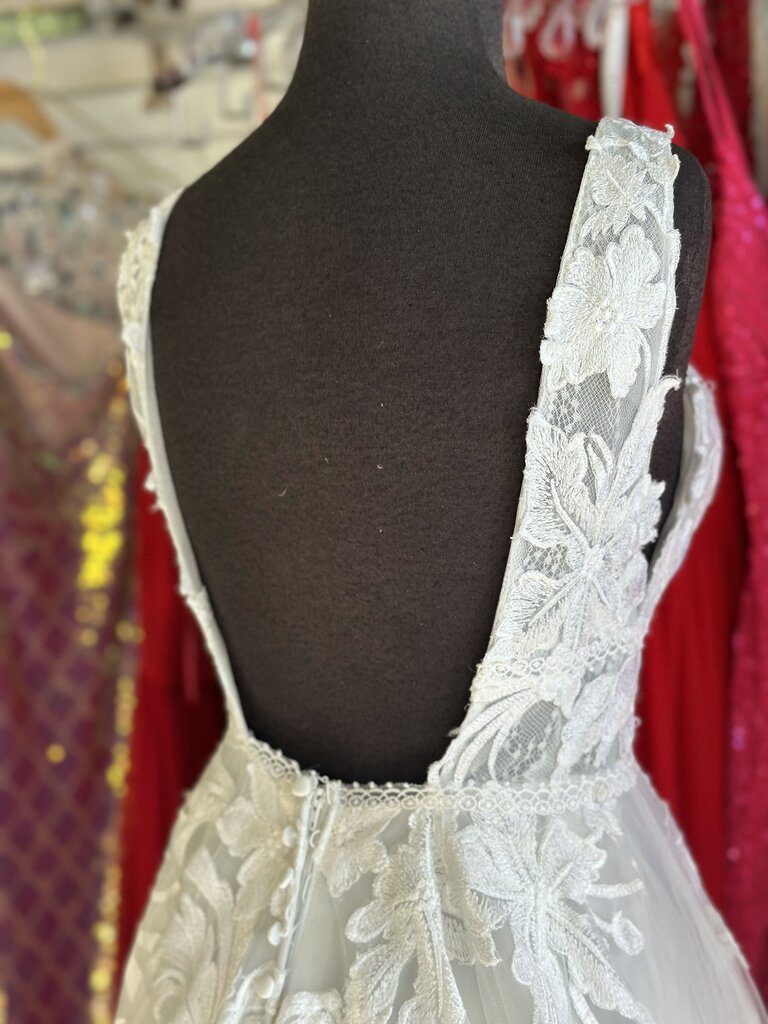 Allure Wilderly Bride Adara Bridal Dress 10