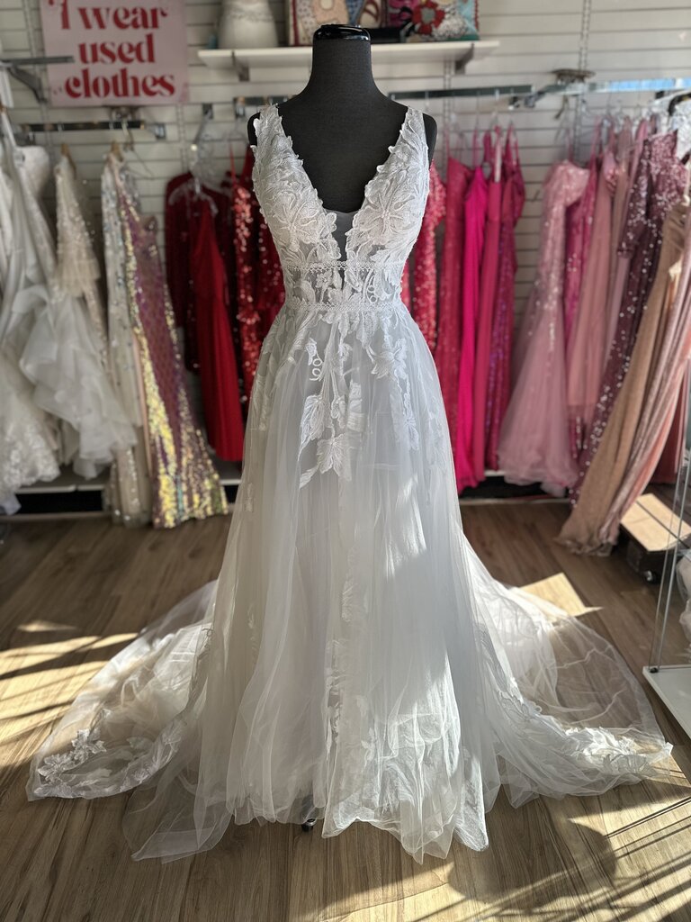 Allure Wilderly Bride Adara Bridal Dress 10