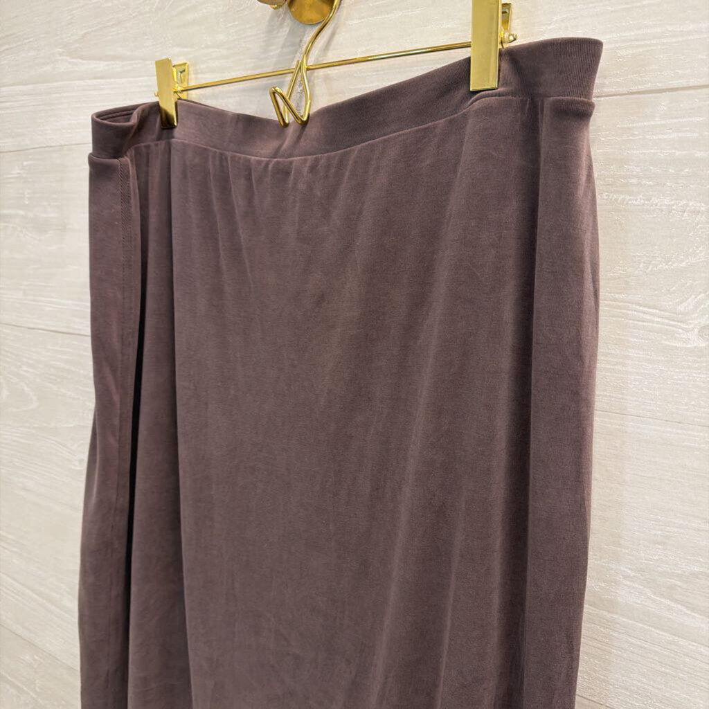 Lululemon Grey Softstreme Midi Skirt Extra Large