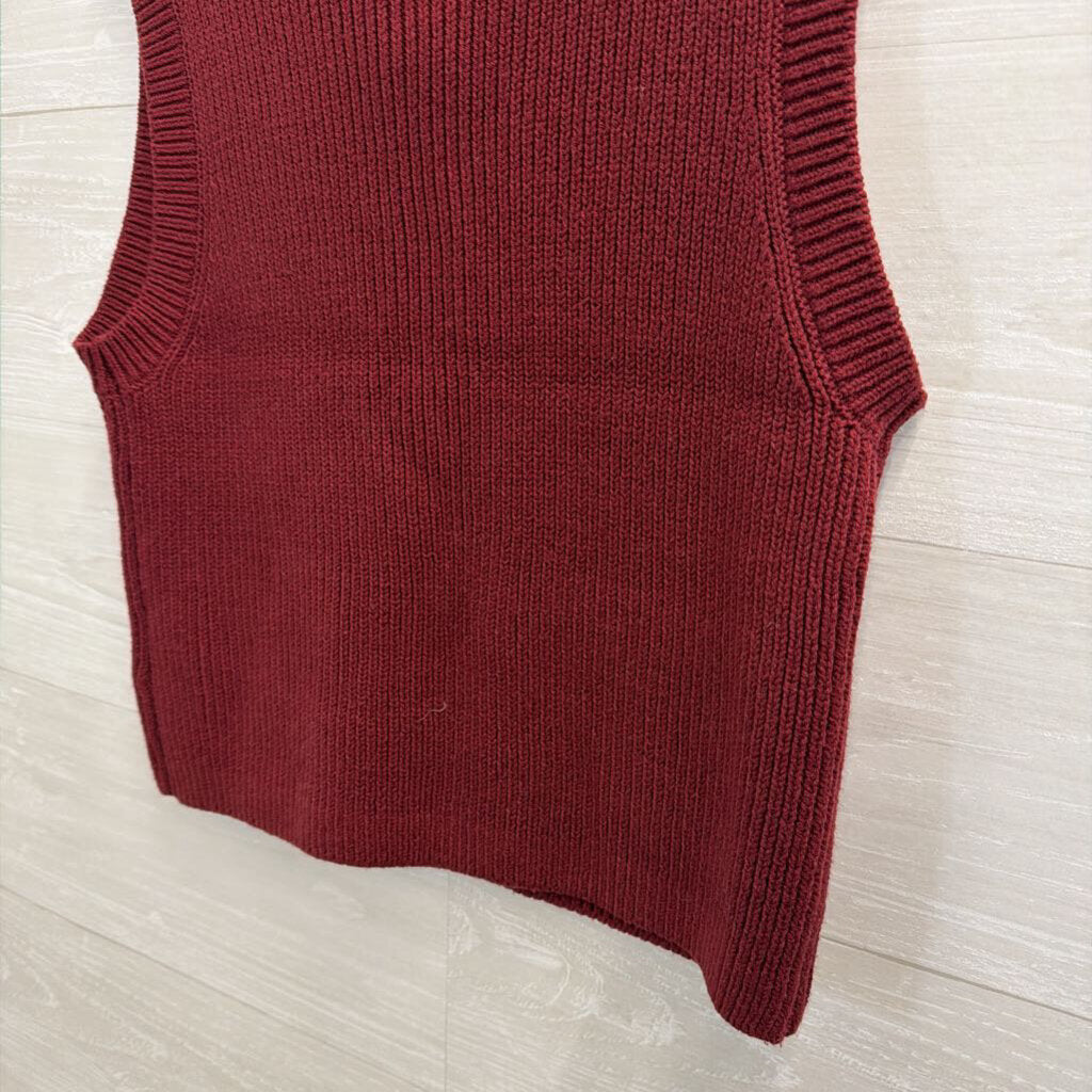 Moon and Madison Burgundy Knit Gold Button Sweater Vest Small