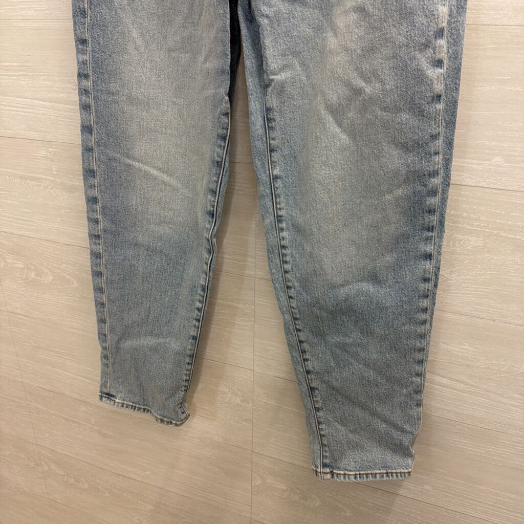 Talbots Light Wash Everyday Relaxed Jeans 10