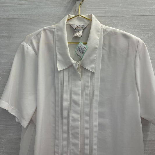 Vintage Fashion Attitudes White Pleated Detail Short Sleeve Button Down Top 18