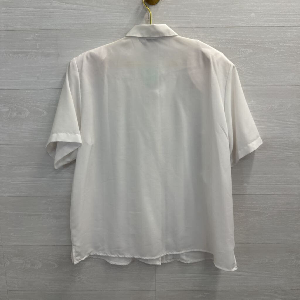 Vintage Fashion Attitudes White Pleated Detail Short Sleeve Button Down Top 18