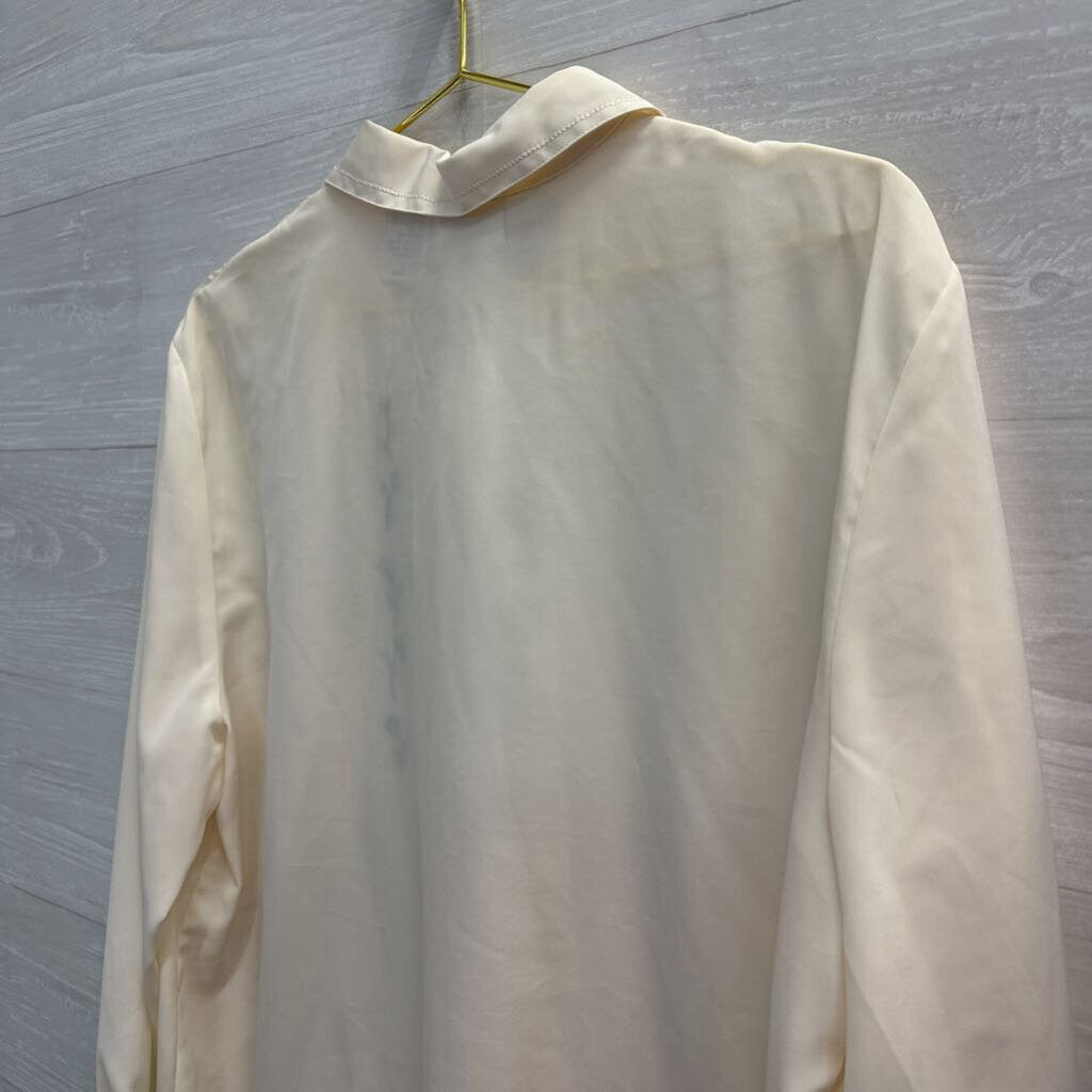 Vintage Koret Cream/ Blue Embroidered Long Sleeve Button Down Top 16W
