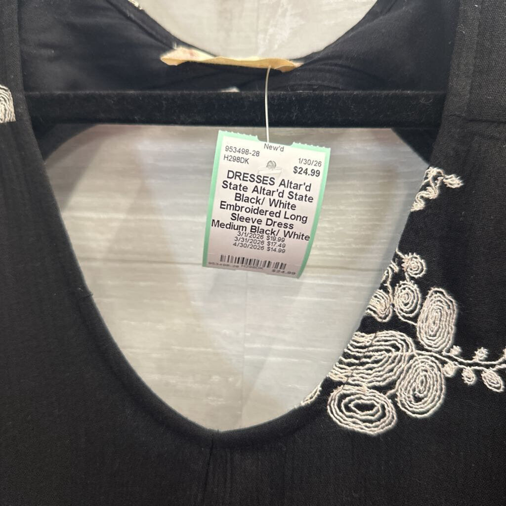 Altar'd State Black/ White Embroidered Long Sleeve Dress Medium