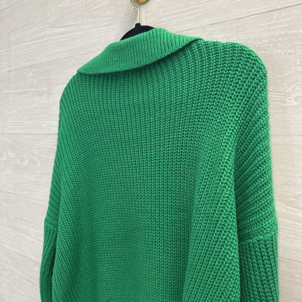 Vestique Green Knit Collared Long Sleeve Sweater Medium