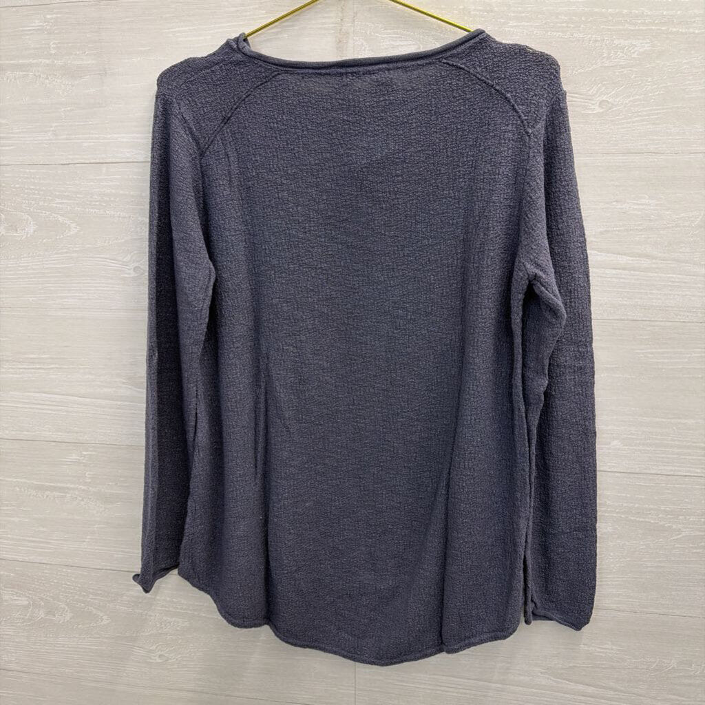 G and C Blue Knit Long Sleeve Top Small