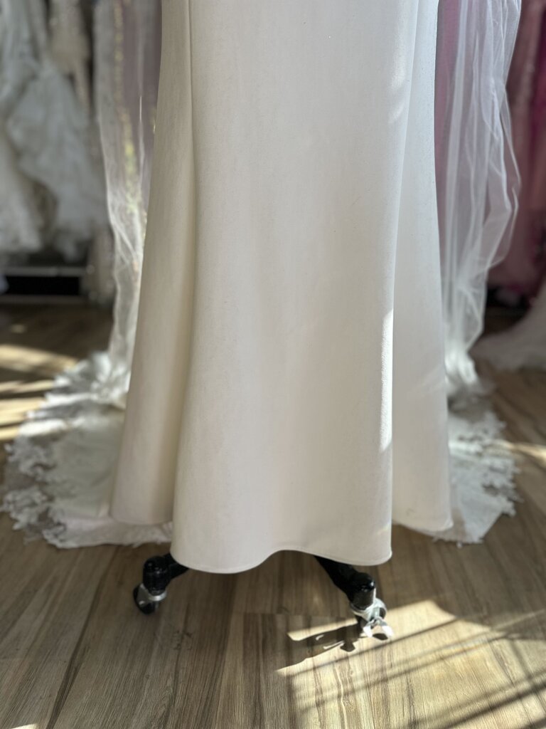 Allure Ivory Beaded Lace Top Detachable Cape Bridal Gown 10
