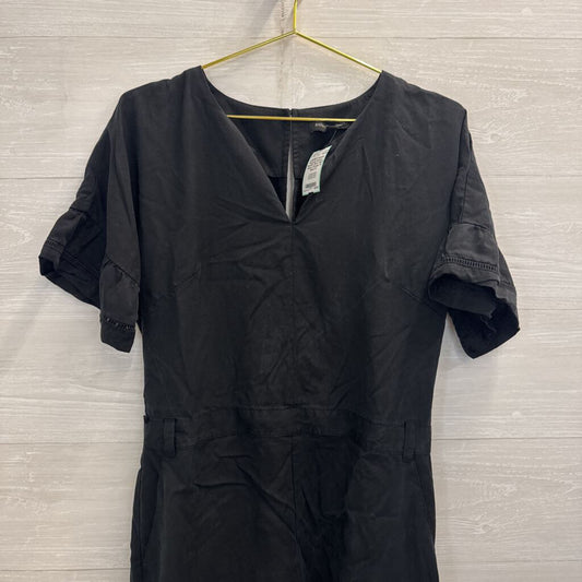 Banana Republic Black Short Sleeve Romper 10