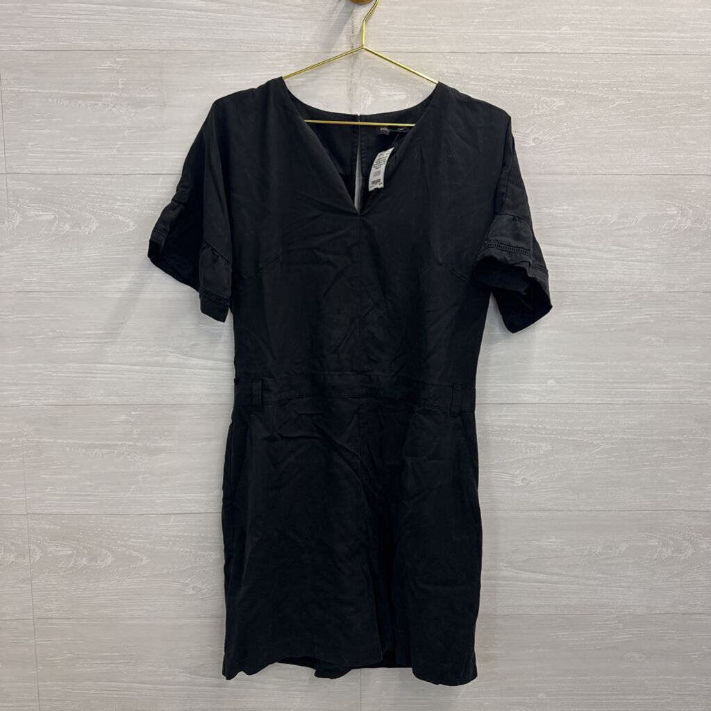 Banana Republic Black Short Sleeve Romper 10