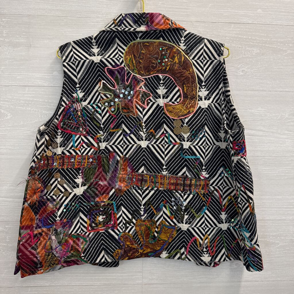Chicos White/ Black/ Multi Embellished Print Sleeveless Open Front Top 2