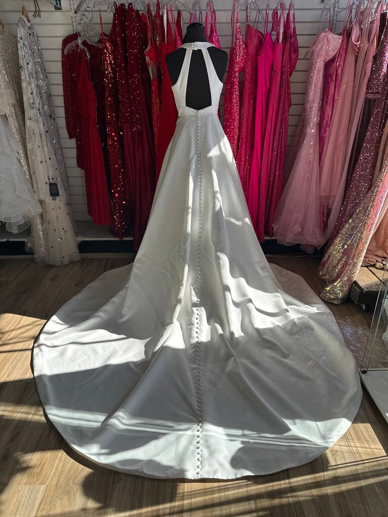 Stella York Plunge Simple A-Line Bridal Gown 10