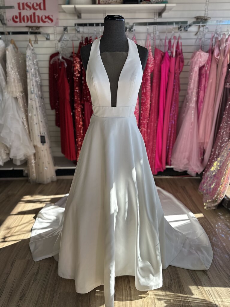 Stella York Plunge Simple A-Line Bridal Gown 10