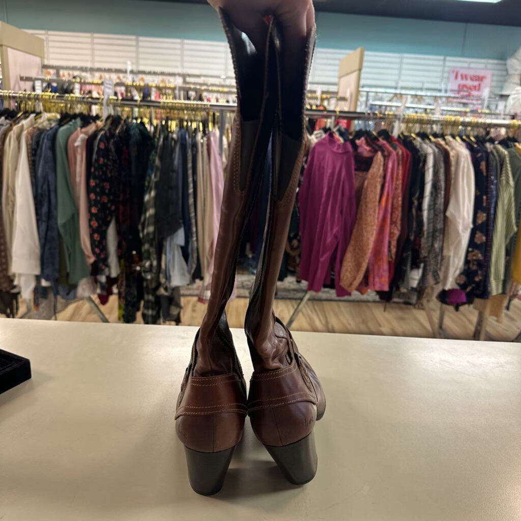 BOC Brown Leather Tall Riding Boots 9