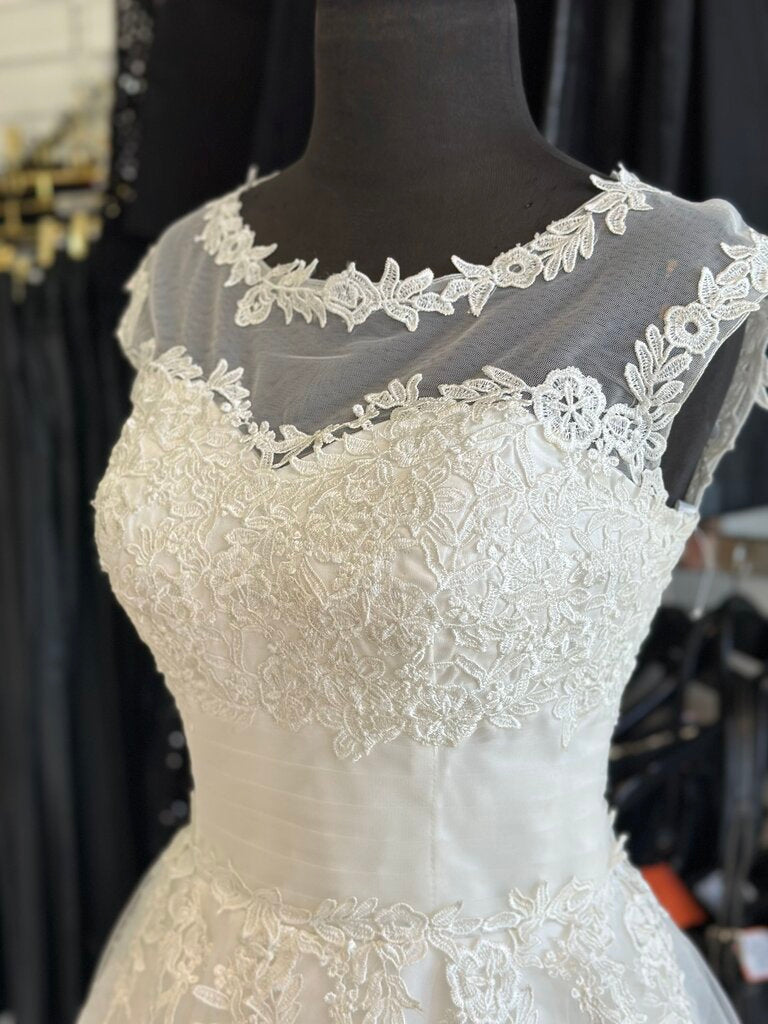 Lace Short Bridal Dress Small