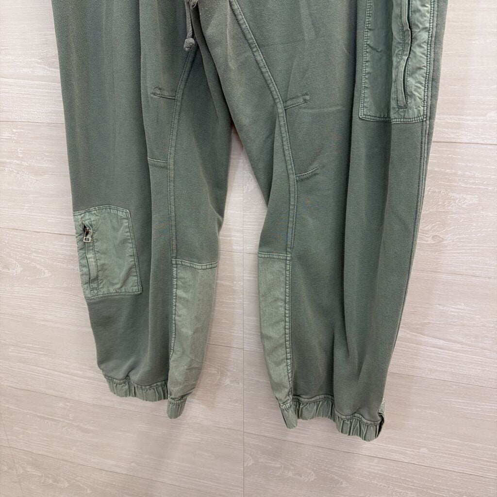 Daily Practice Green Pull On Jogger Pants Large