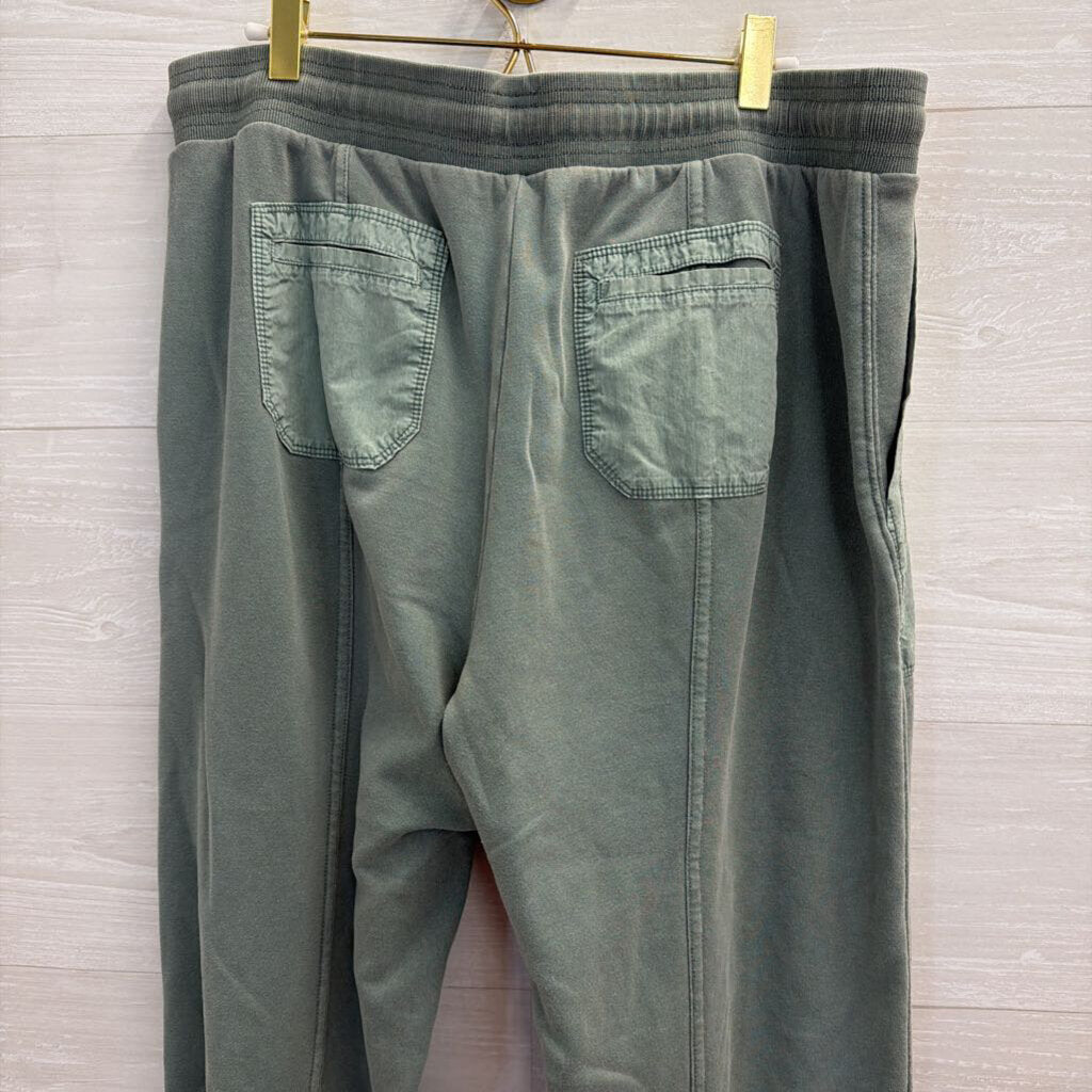 Daily Practice Green Pull On Jogger Pants Large