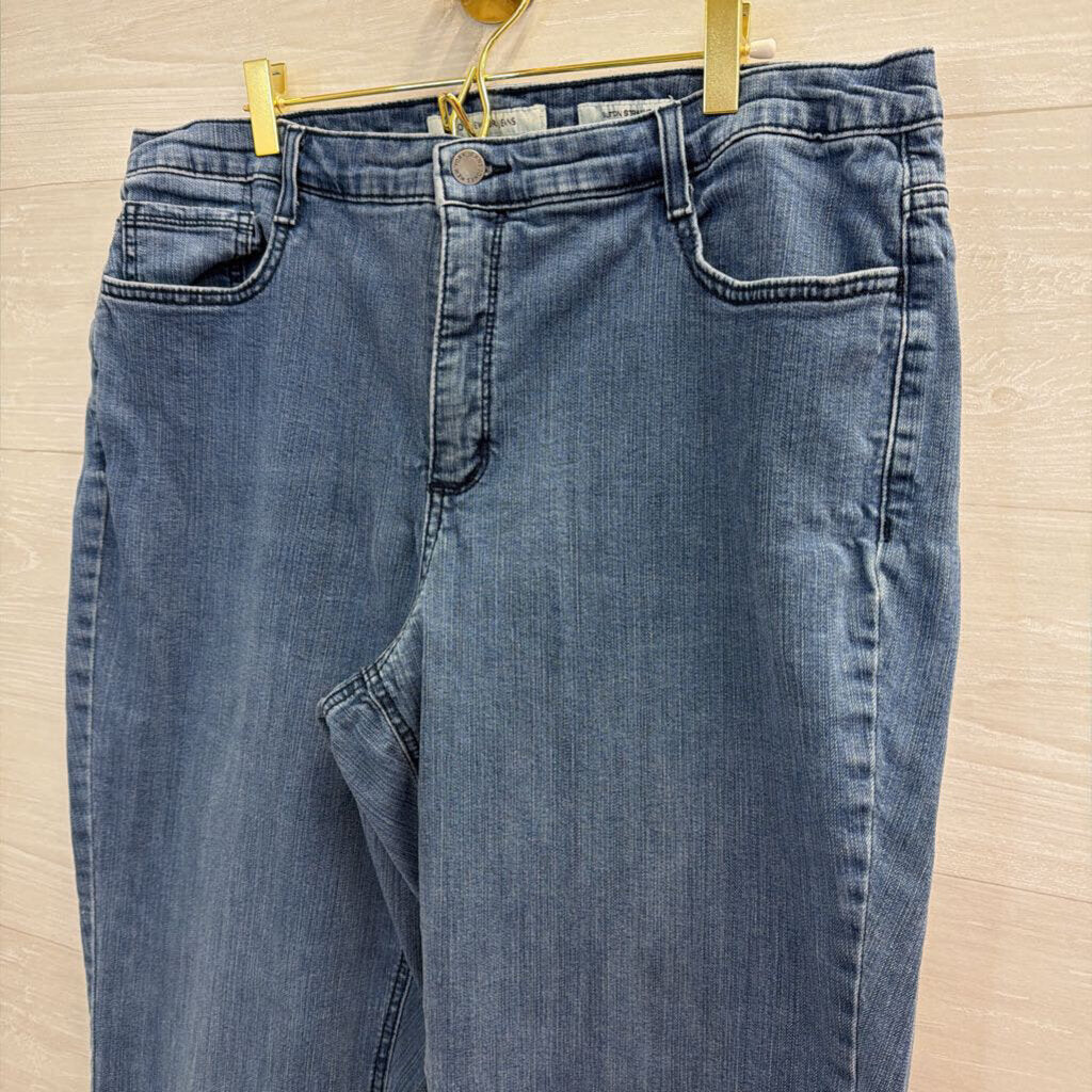 Jones New York Medium Wash Sutton Straight Jeans 18W