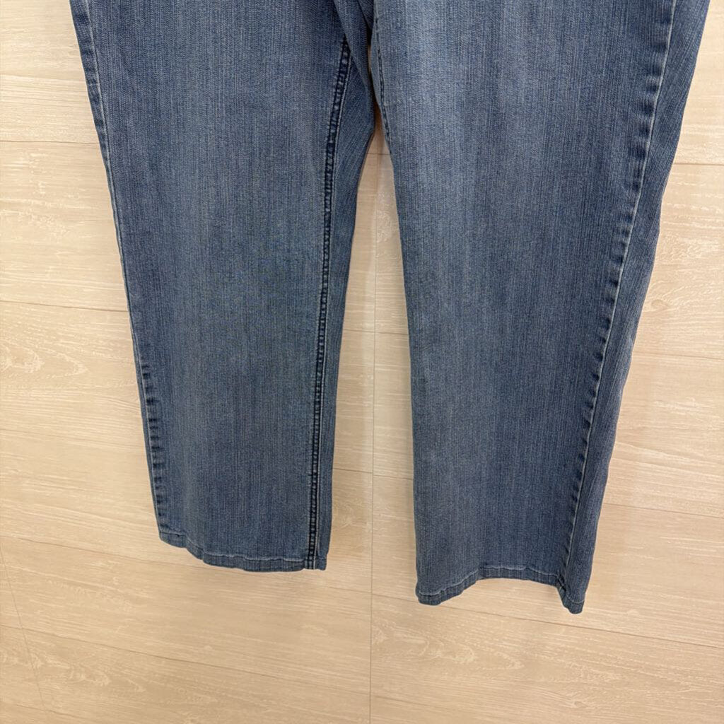 Jones New York Medium Wash Sutton Straight Jeans 18W