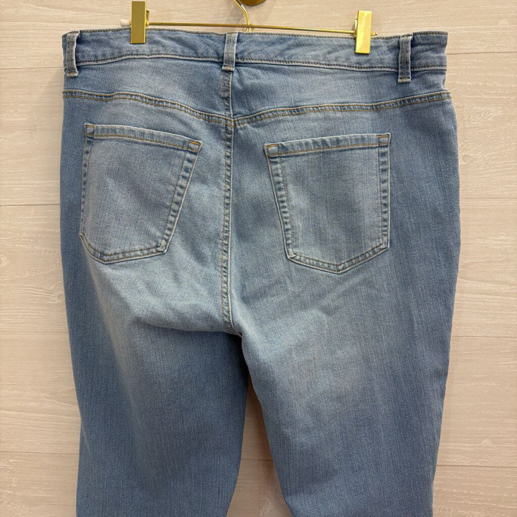 Style and Co Light Wash Straight Leg Jeans 16W