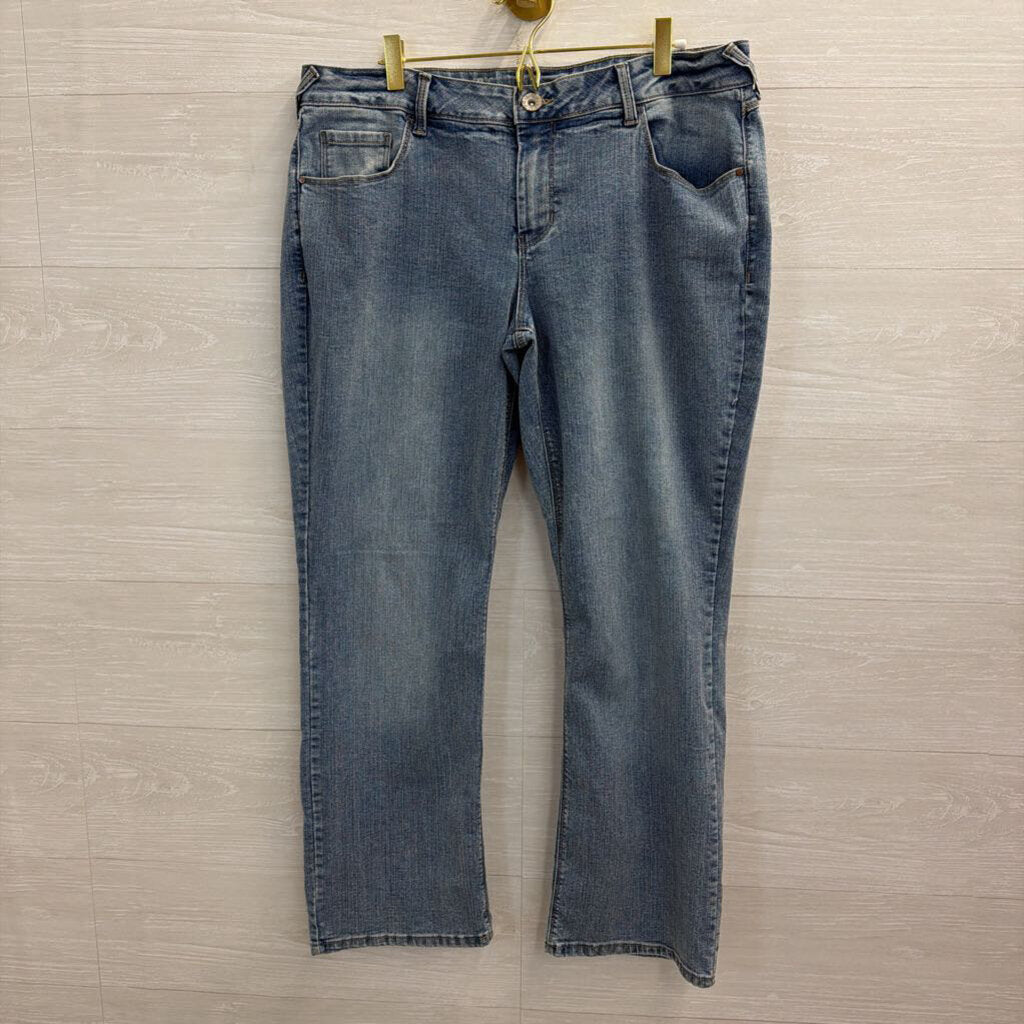 Natural Reflections Light Wash Straight Leg Jeans 16 Petite