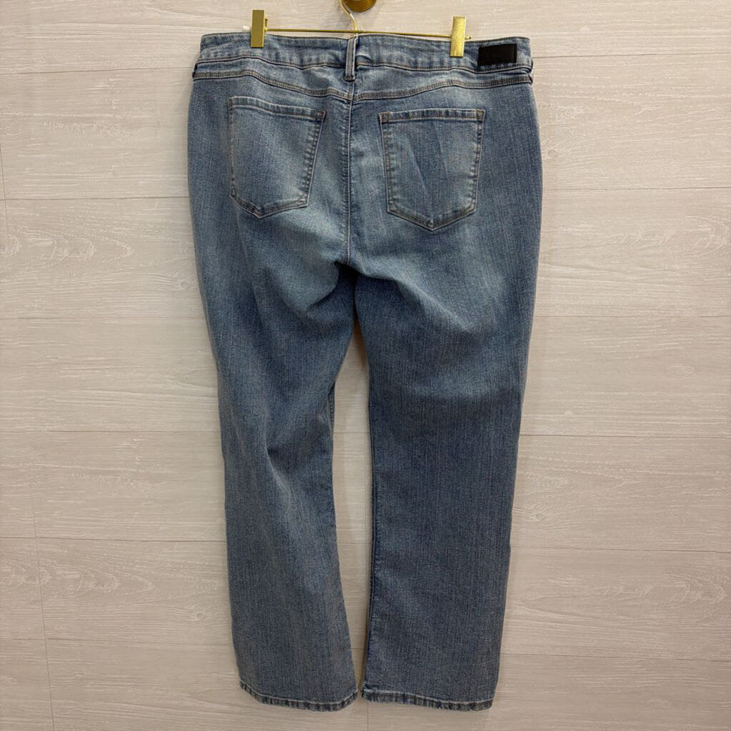 Natural Reflections Light Wash Straight Leg Jeans 16 Petite