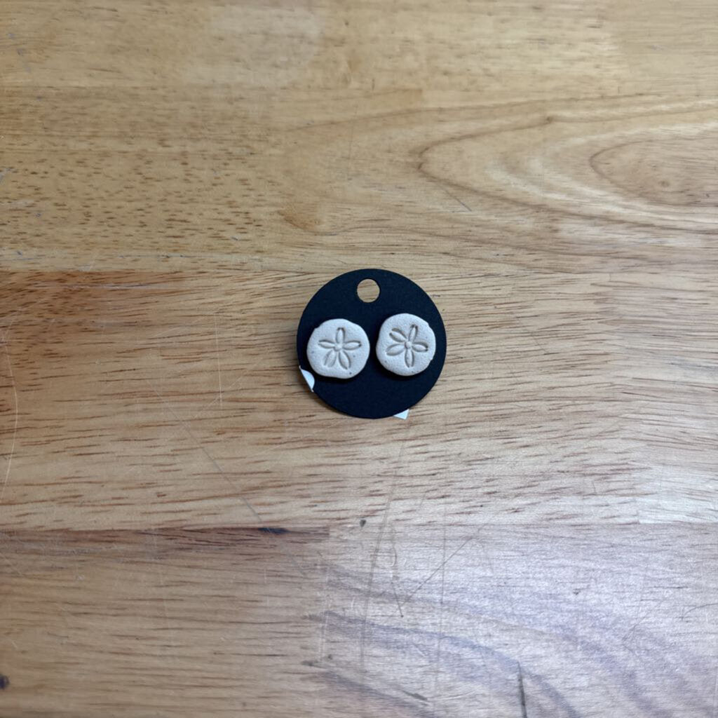 Beige Sandollar Stud Earrings