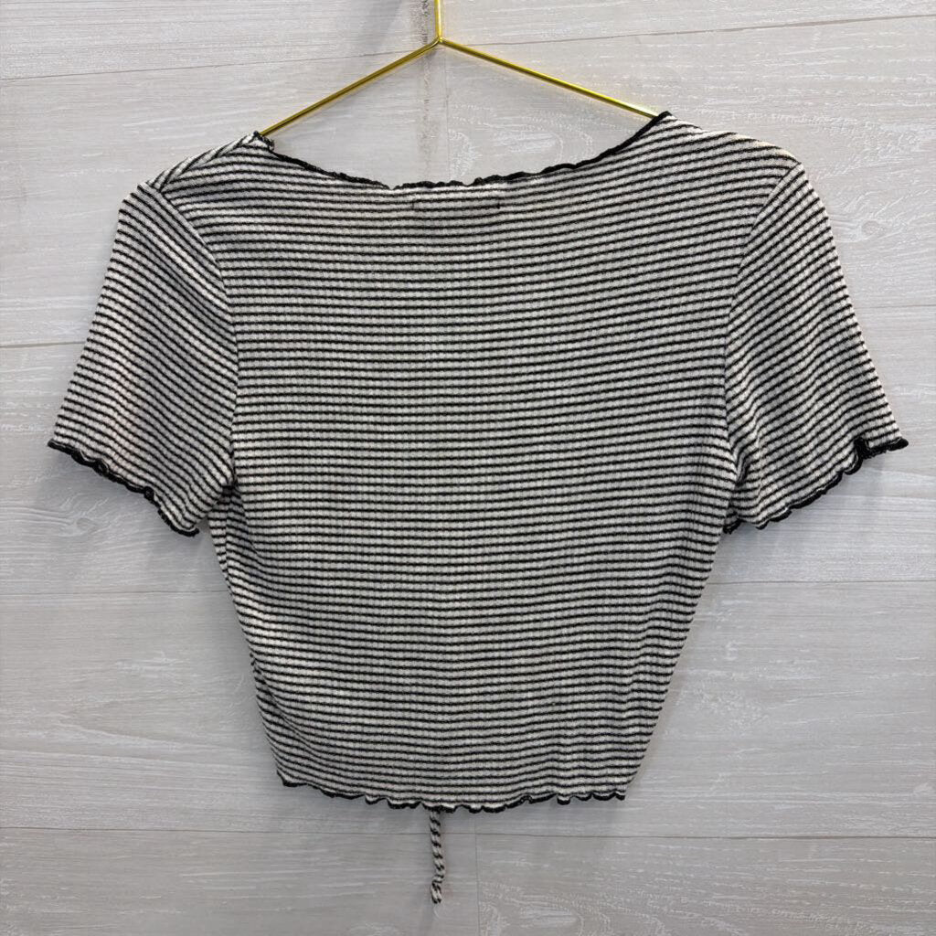 Altar'd State Black/ White Striped Cropped Short Sleeve Top Small