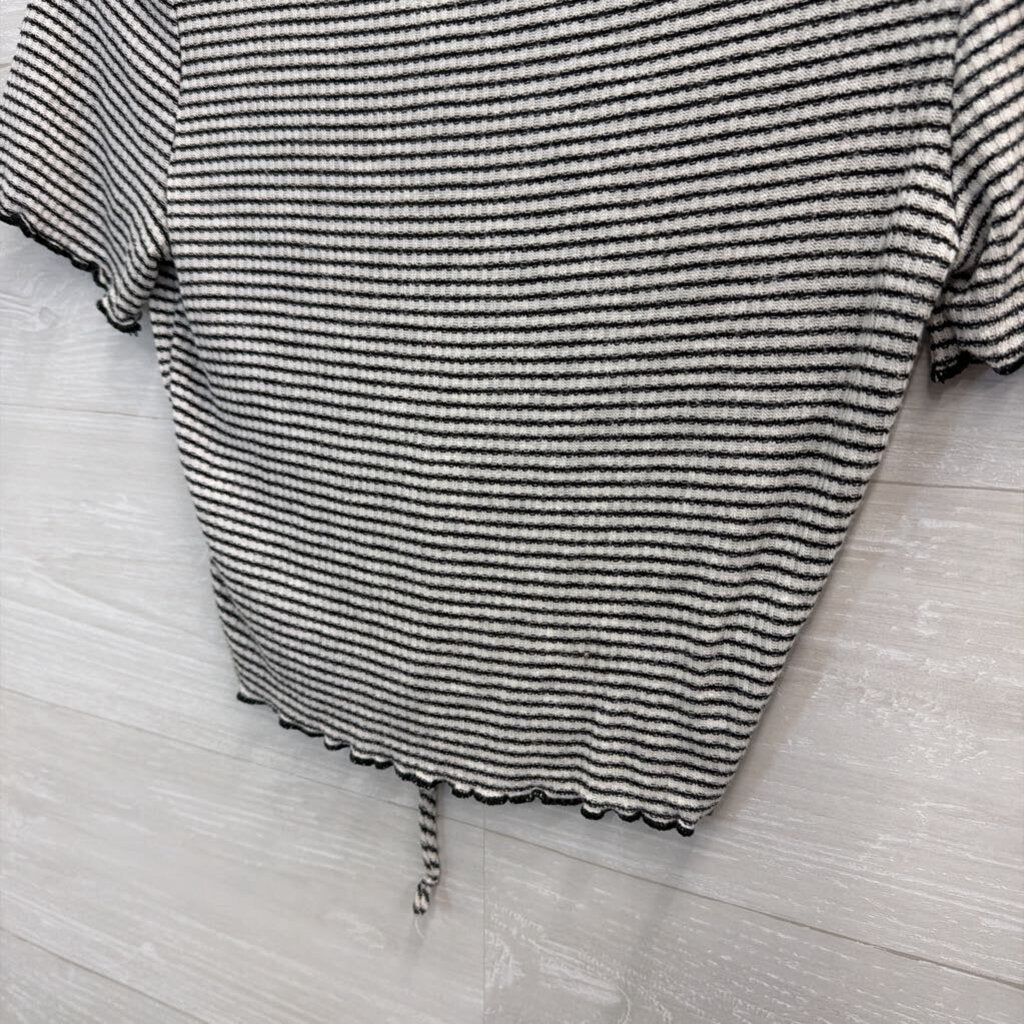 Altar'd State Black/ White Striped Cropped Short Sleeve Top Small