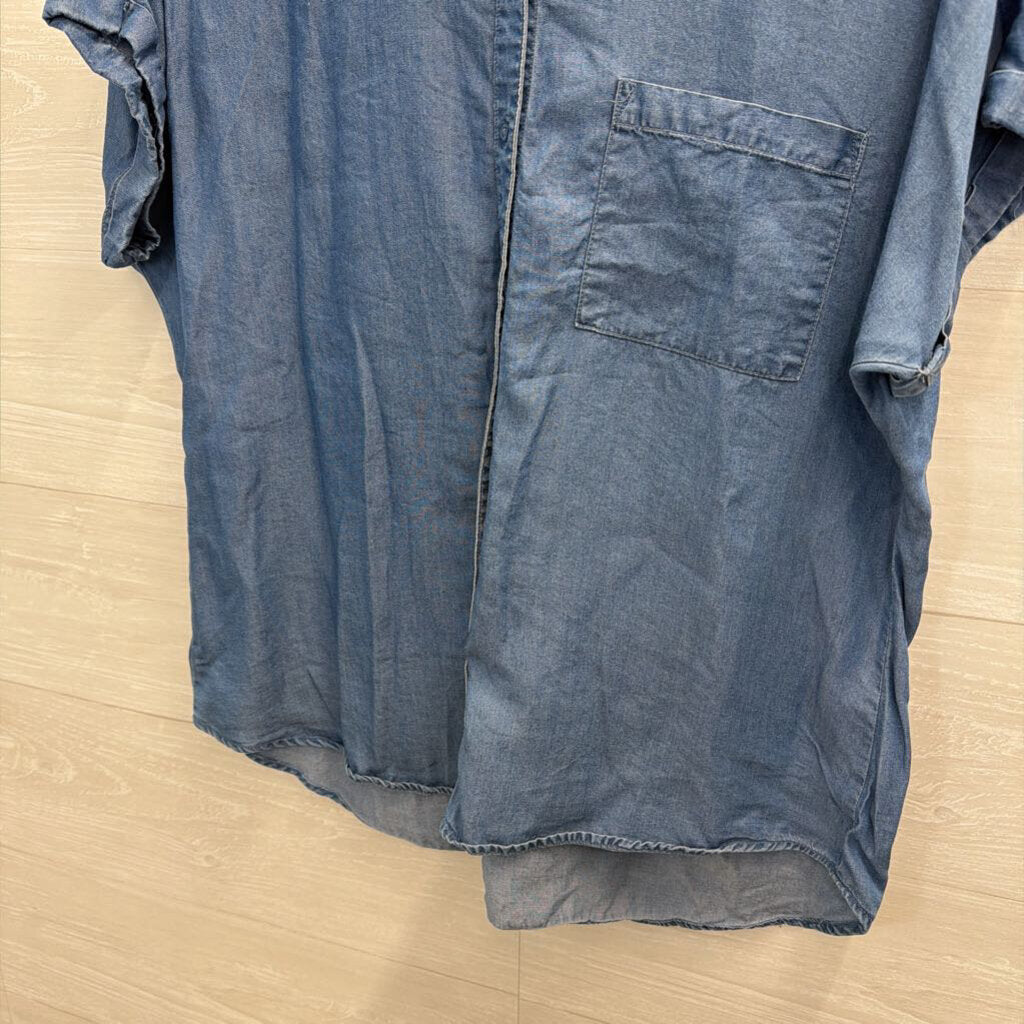 Como ReVintage Blue Chambray Short Sleeve Button Down Top Large