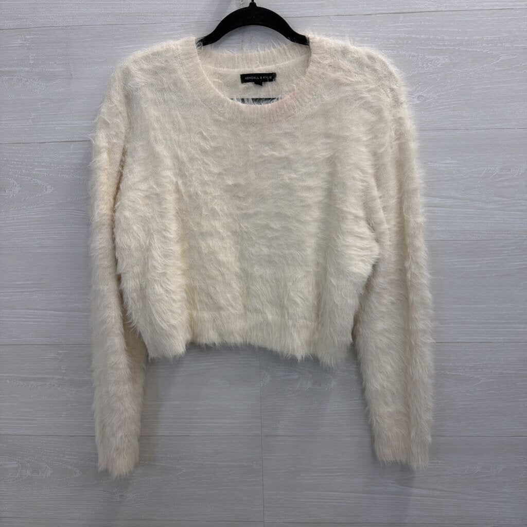 Kendall and Kyle Cream Fuzzy Soft Knit Cropped Sweater Large