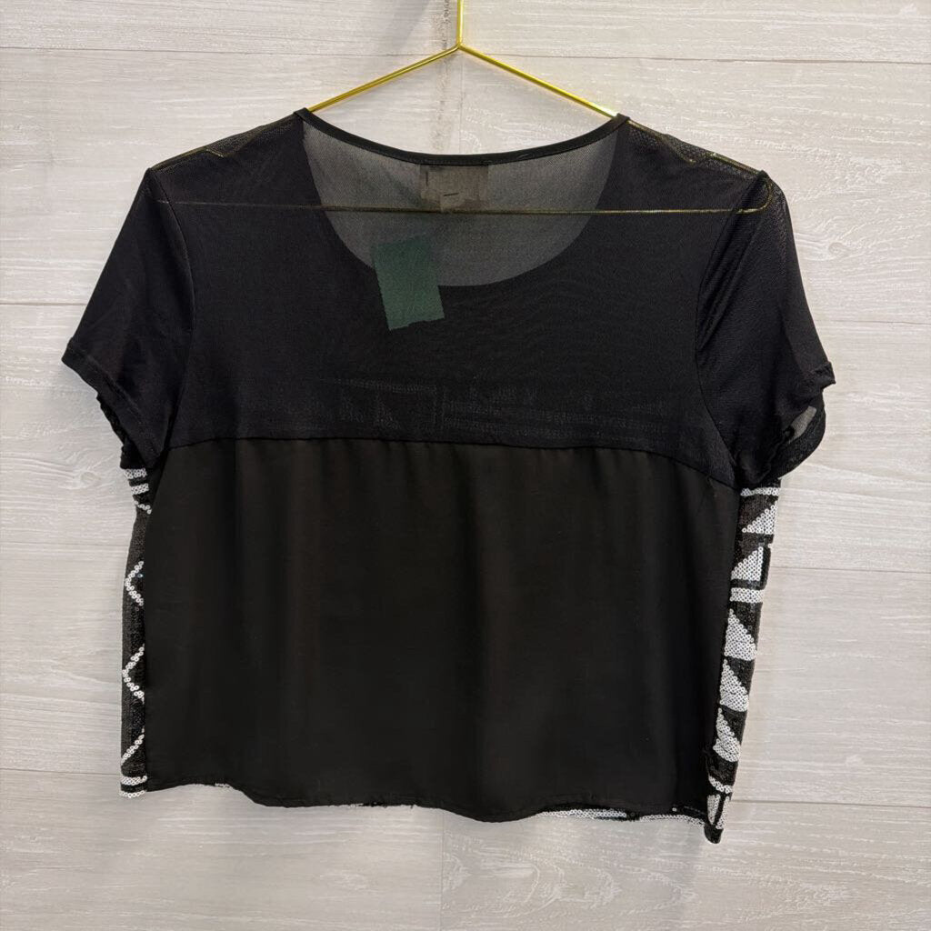LA Hearts Black/ White Sequin Print Cropped Short Sleeve Top Large