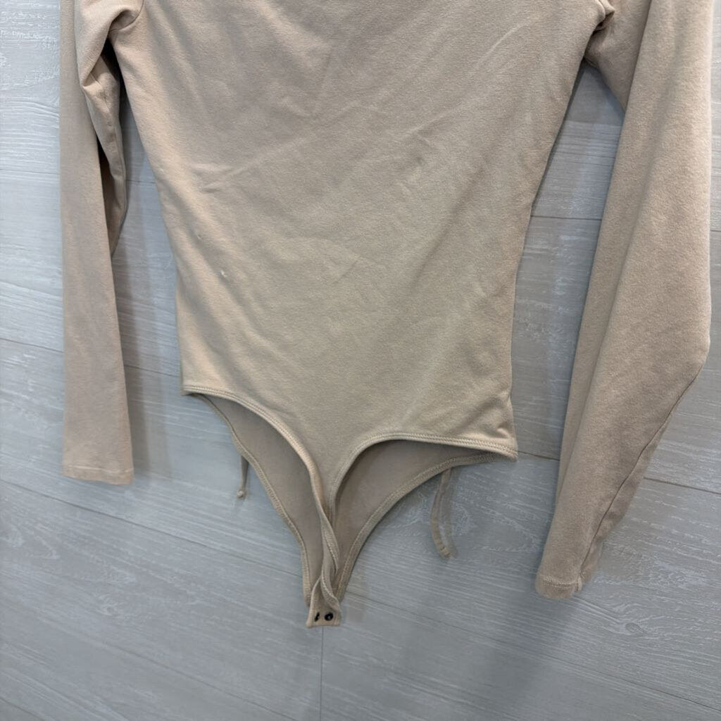 Abercrombie and Fitch Beige Long Sleeve Bodysuit Small