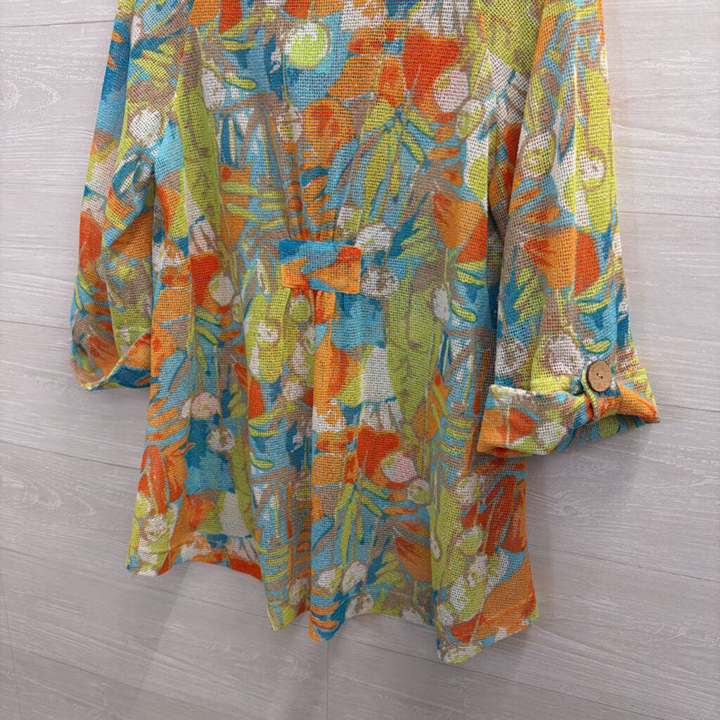 A La Carte Blue/ Multi Mesh Print Long Sleeve Button Down Top Large