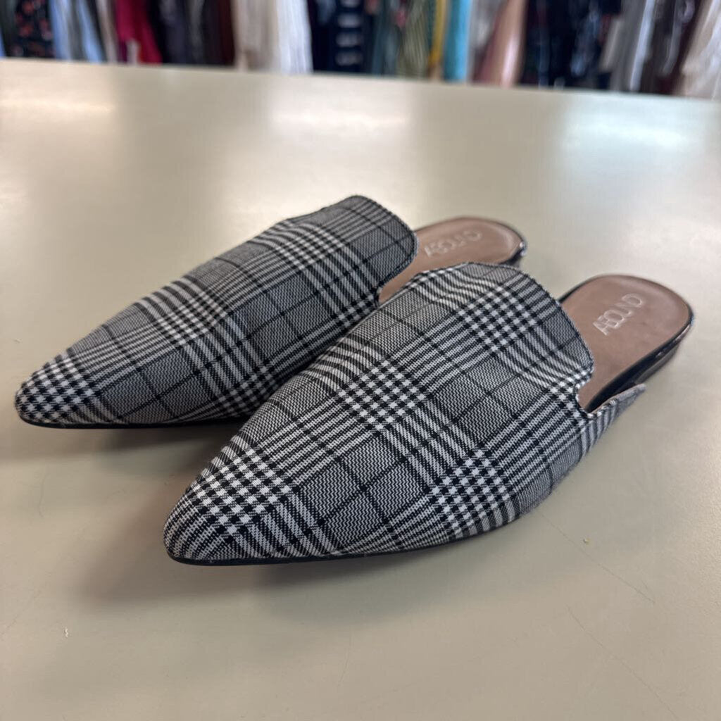 Abound Black/ White Plaid Point Toe Slip On Mules 8