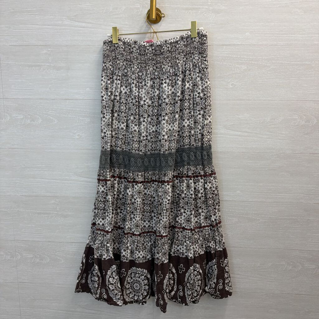 She's Cool White/ Grey Print Maxi Skirt 1X