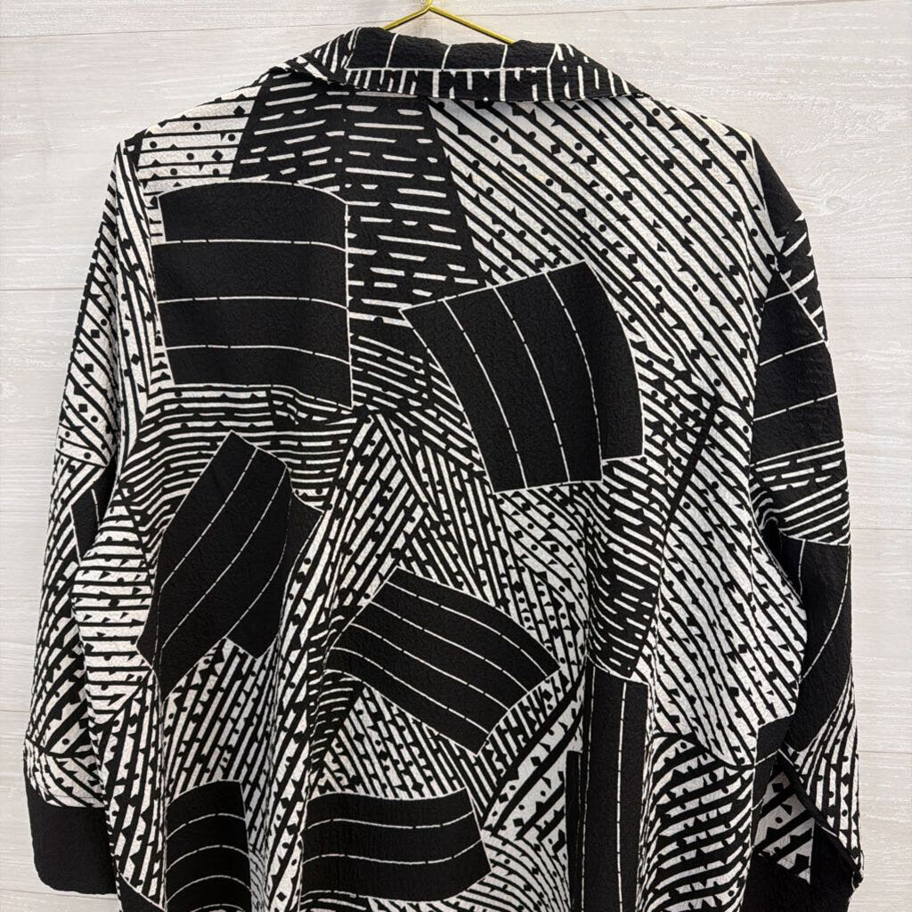 Ali Miles Black/ White Print Long Sleeve Jacket Top 1X