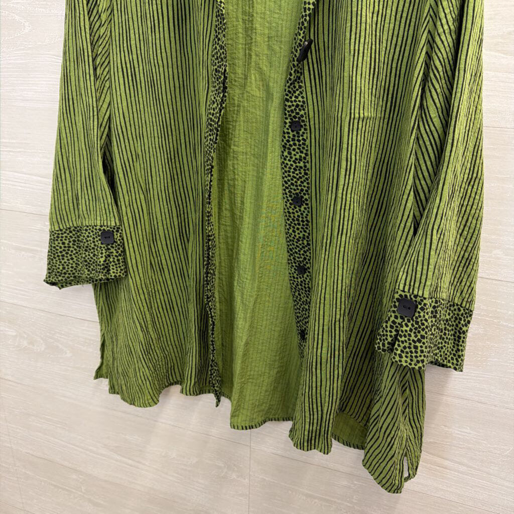 Ali Miles Green/ Black Print Long Sleeve Jacket Top 1X