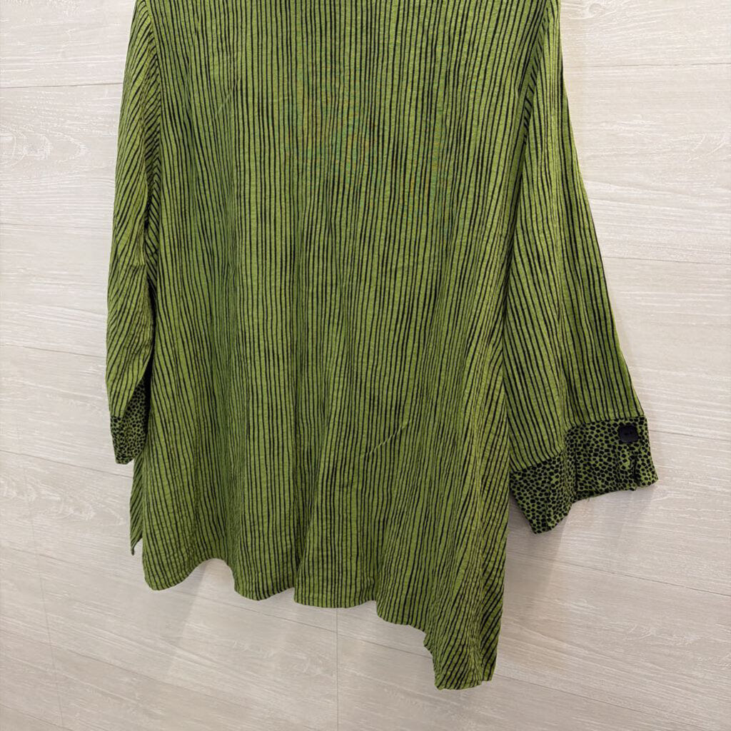 Ali Miles Green/ Black Print Long Sleeve Jacket Top 1X