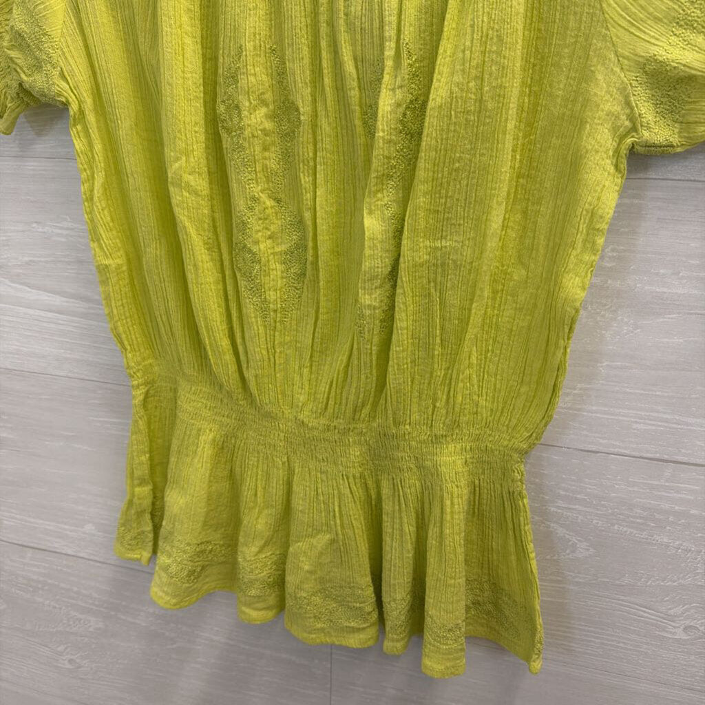 Cynthia Rowley Green Textured Smocked Detail Short Sleeve Top Medium